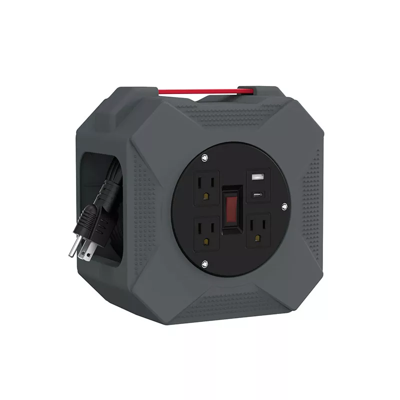 3 コンセント USB2.4a プラスチック コード リール 45 フィート 3 コンセント USB2.4a プラスチック コード リール 45 フィート