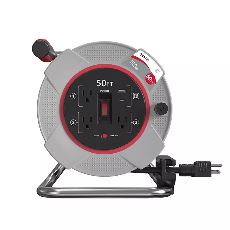 3 コンセント USB2.4a 過負荷保護付きプラスチック コード リール 50 フィート